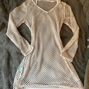 See threw Beach cover up 🌴